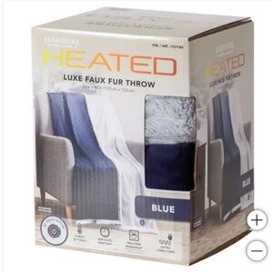 NWT Berkshire Life Heated Throw BLUE - size 50” x 60” cozy comfy faux fur winter